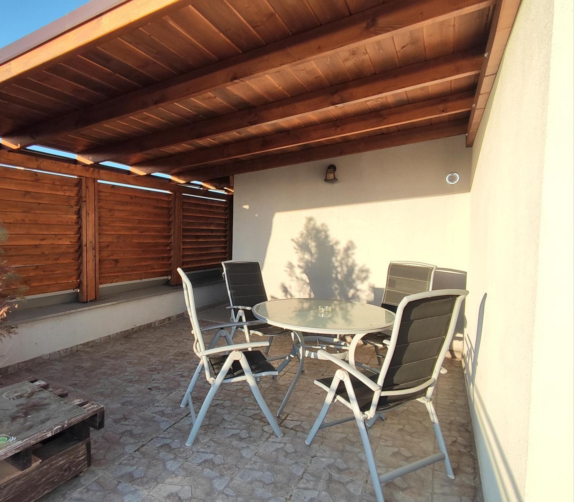 Apartman Dominika Rovinka Exterior foto