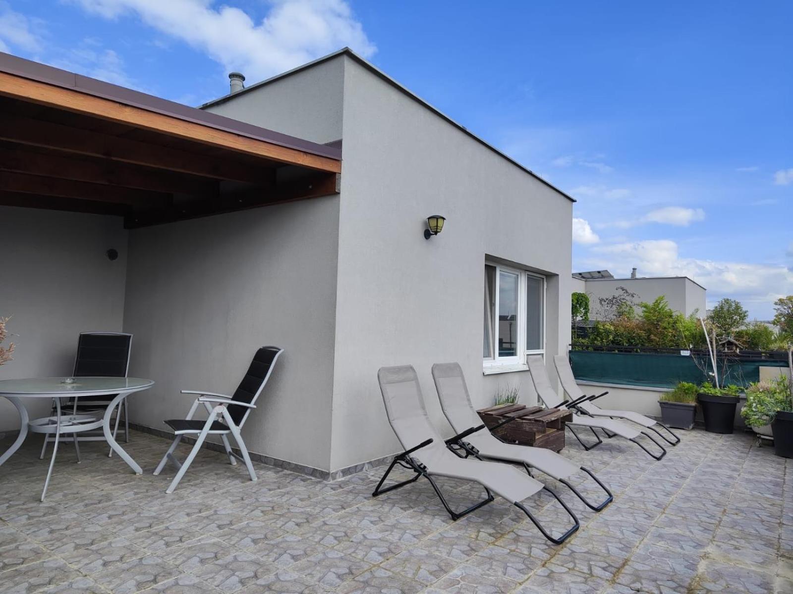Apartman Dominika Rovinka Exterior foto